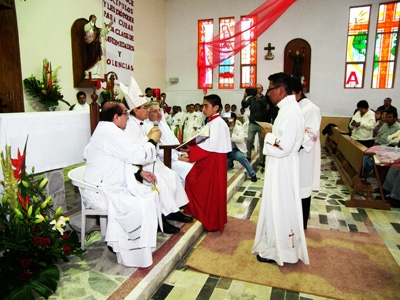 Bishop Jesus Antonio Lerma Nolasco of Iztapalapa, Mexico City; Very Rev. Jeffrey Finley, Provincial Director; Rev. RenÃ¨ Cerecedo Alarcon, Pastor.jpg